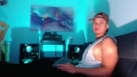 Snapshot of ryangreys01 chatting on 11-26-25, 01:56 Ryan online show from 11-26-25, 01:56