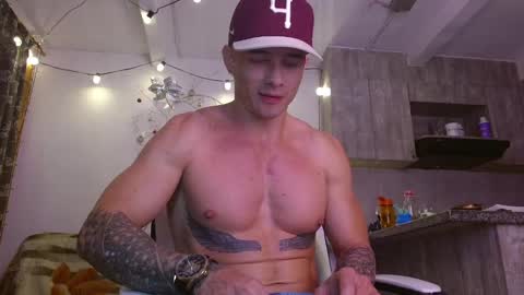 Snapshot of ryann_blue_ chatting on 01-01-25, 06:37 Ryan Blue ig ryannblue online show from 01-01-25, 06:37