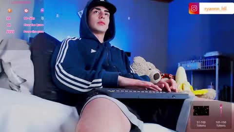 Ryannhill  online show from 09-19-25, 08:05