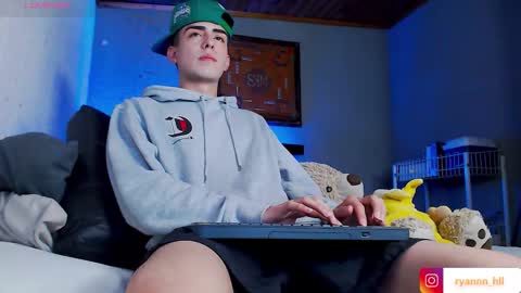 Ryannhill  online show from 03-19-26, 05:55