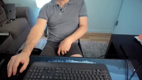 Snapshot of ryanontour chatting on 11-21-25, 11:14 Ryan in NYC online show from 11-21-25, 11:14