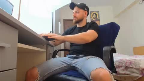 Ryanstone  online show from 06-10-26, 07:18