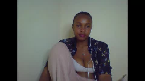 Snapshot of rycie chatting on 10-07-25, 02:25 Rycie online show from 10-07-25, 02:25