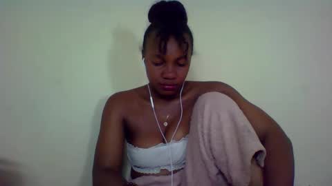 Snapshot of rycie chatting on 10-09-25, 06:17 Rycie online show from 10-09-25, 06:17