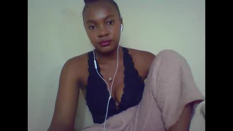 Snapshot of rycie chatting on 10-14-25, 04:08 Rycie online show from 10-14-25, 04:08