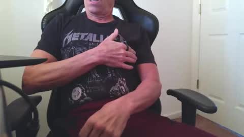 Snapshot of ryderrock3 chatting on 12-04-25, 08:39 ryderrock3 online show from 12-04-25, 08:39