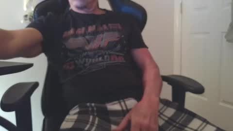 Snapshot of ryderrock3 chatting on 12-15-25, 09:52 ryderrock3 online show from 12-15-25, 09:52