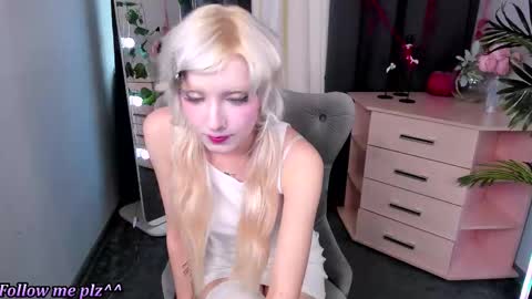 Ryoba Like and subscribe to help make the rating better  and I will doing a grait show for u online show from 11-21-25, 09:30