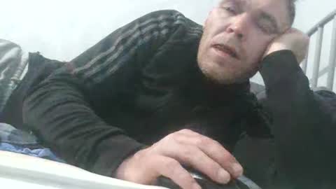 Snapshot of rytas02 chatting on 01-04-25, 09:20 arte online show from 01-04-25, 09:20