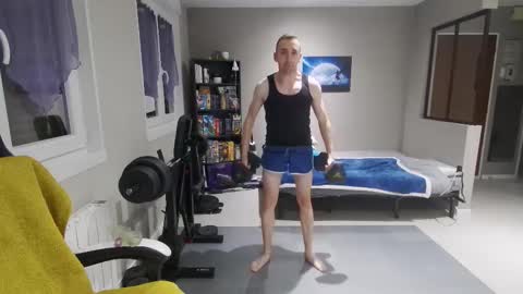 Snapshot of ryukukamifr chatting on 01-12-26, 06:24 Ryuk FR online show from 01-12-26, 06:24