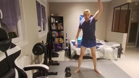 Snapshot of ryukukamifr chatting on 02-10-26, 06:23 Ryuk FR online show from 02-10-26, 06:23