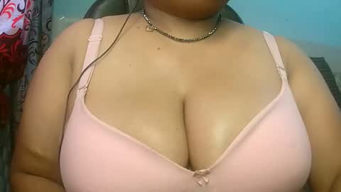 HotLovers online show from 10-29-25, 04:37