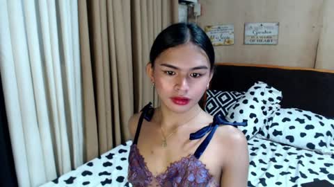 s1nfulmaxx online show from 07-18-26, 09:35