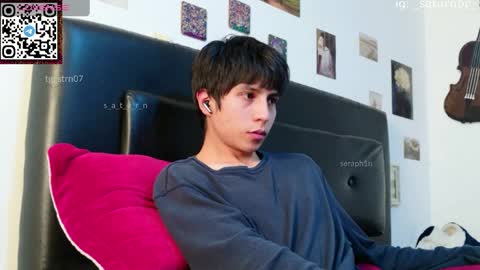 Snapshot of s_a_t_u_r_n chatting on 03-31-26, 07:42 ST online show from 03-31-26, 07:42