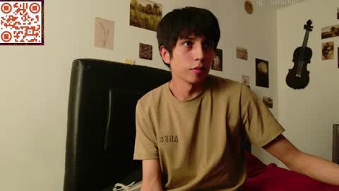 Snapshot of s_a_t_u_r_n chatting on 04-10-26, 06:51 ST online show from 04-10-26, 06:51