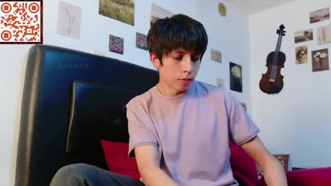 Snapshot of s_a_t_u_r_n chatting on 04-11-26, 07:45 ST online show from 04-11-26, 07:45