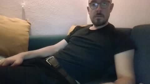 Snapshot of s_i_q chatting on 10-18-25, 08:09 s_i_q online show from 10-18-25, 08:09