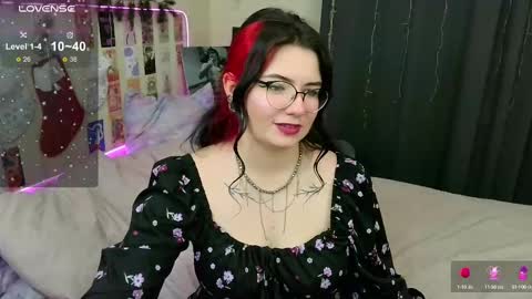 Kate online show from 02-23-25, 10:39