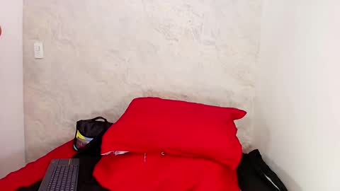 Snapshot of s_sofia_ chatting on 02-19-25, 07:27 s_sofia_ online show from 02-19-25, 07:27