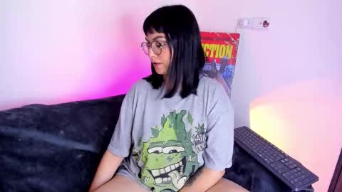 Val online show from 11-23-25, 05:40