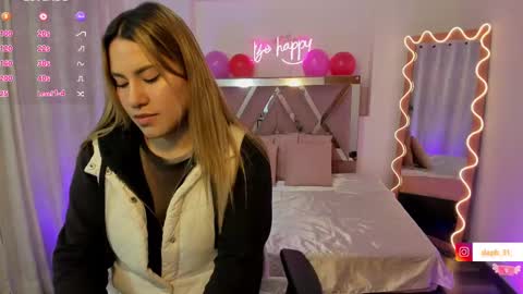 saaya_tay online show from 02-22-25, 11:35