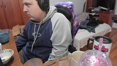 1141323  my Lord Mister Max   moms treasure online show from 01-07-25, 12:13