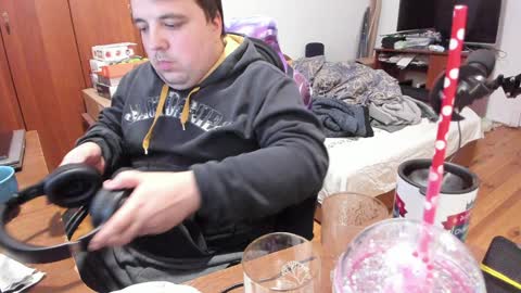 1141323  my Lord Mister Max   moms treasure online show from 01-10-25, 07:14