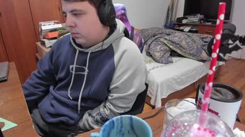 1141323  my Lord Mister Max   moms treasure online show from 01-17-25, 10:11