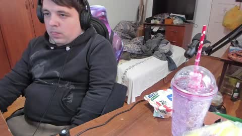 1141323  my Lord Mister Max   moms treasure online show from 01-30-25, 08:54