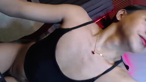 Snapshot of sabrina58 chatting on 01-10-26, 05:15 sabrina58 online show from 01-10-26, 05:15