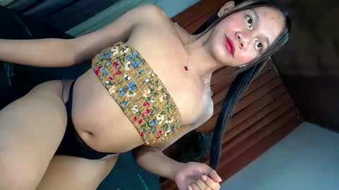 Snapshot of sabrina58 chatting on 05-10-26, 06:57 sabrina58 online show from 05-10-26, 06:57