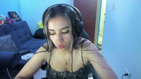 Snapshot of sabrina_chester_02 chatting on 12-05-24, 03:26 Angie online show from 12-05-24, 03:26