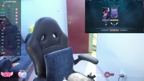 Snapshot of sabrina_chester_02 chatting on 12-11-24, 06:58 Angie online show from 12-11-24, 06:58