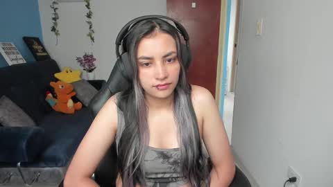 Snapshot of sabrina_chester_02 chatting on 02-09-25, 03:34 Angie online show from 02-09-25, 03:34