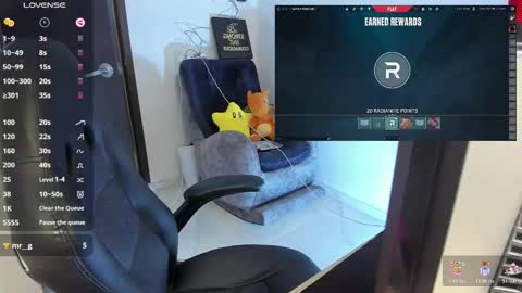 Snapshot of sabrina_chester_02 chatting on 02-06-26, 04:21 Angie online show from 02-06-26, 04:21