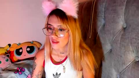 . Sabrina Cole . online show from 10-22-25, 04:13