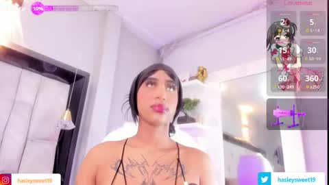 Snapshot of sabrina_keller19 chatting on 02-09-26, 10:47 Hasley online show from 02-09-26, 10:47