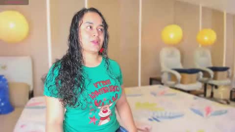 Snapshot of sabrina_shark chatting on 09-29-25, 02:49 Sabrina Shark online show from 09-29-25, 02:49