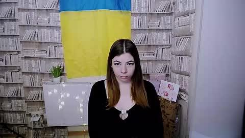 Snapshot of sabrina_sweetkiss_ chatting on 09-30-25, 08:08 Sabrina online show from 09-30-25, 08:08