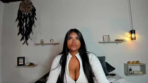 Snapshot of sabrinaghyal chatting on 09-21-25, 08:43 Sabrina online show from 09-21-25, 08:43