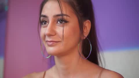  Sabrina  online show from 10-01-25, 08:04