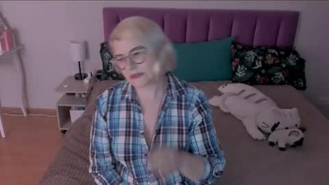 Sabrina MacMarren online show from 03-03-25, 04:24