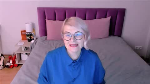 Sabrina MacMarren online show from 12-02-25, 03:18