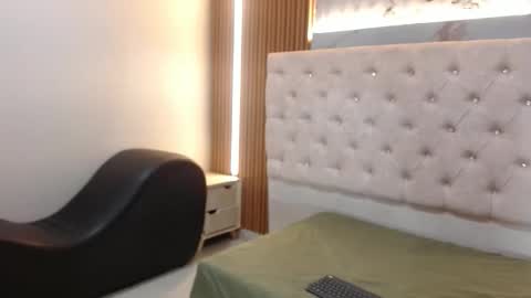 sabrinaroosa202cl online show from 10-25-25, 11:29