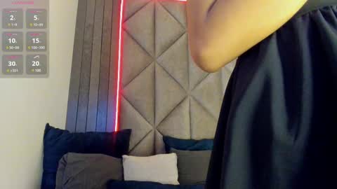 S A B R I N A  online show from 02-22-25, 11:35