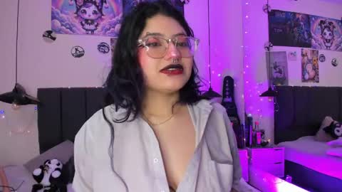 Sabrina  online show from 04-16-26, 11:22
