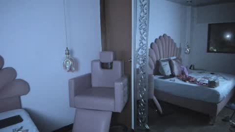 Sabrina Vantress online show from 05-19-26, 01:56