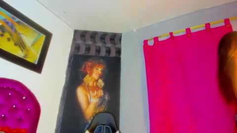 Snapshot of sabrinaxxx11 chatting on 11-26-25, 11:22 sabrinaxxx11 online show from 11-26-25, 11:22