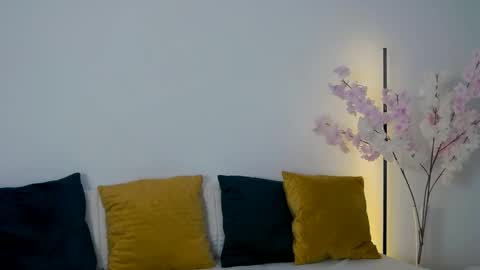 Sabrina online show from 12-16-25, 07:19