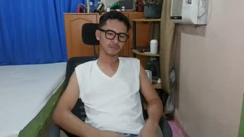 Sachu01 online show from 07-08-26, 04:44